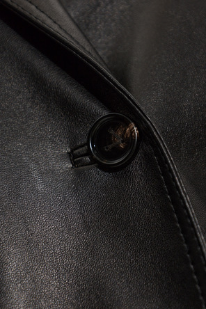Bottega Veneta Abrigo de cuero con una sola abertura