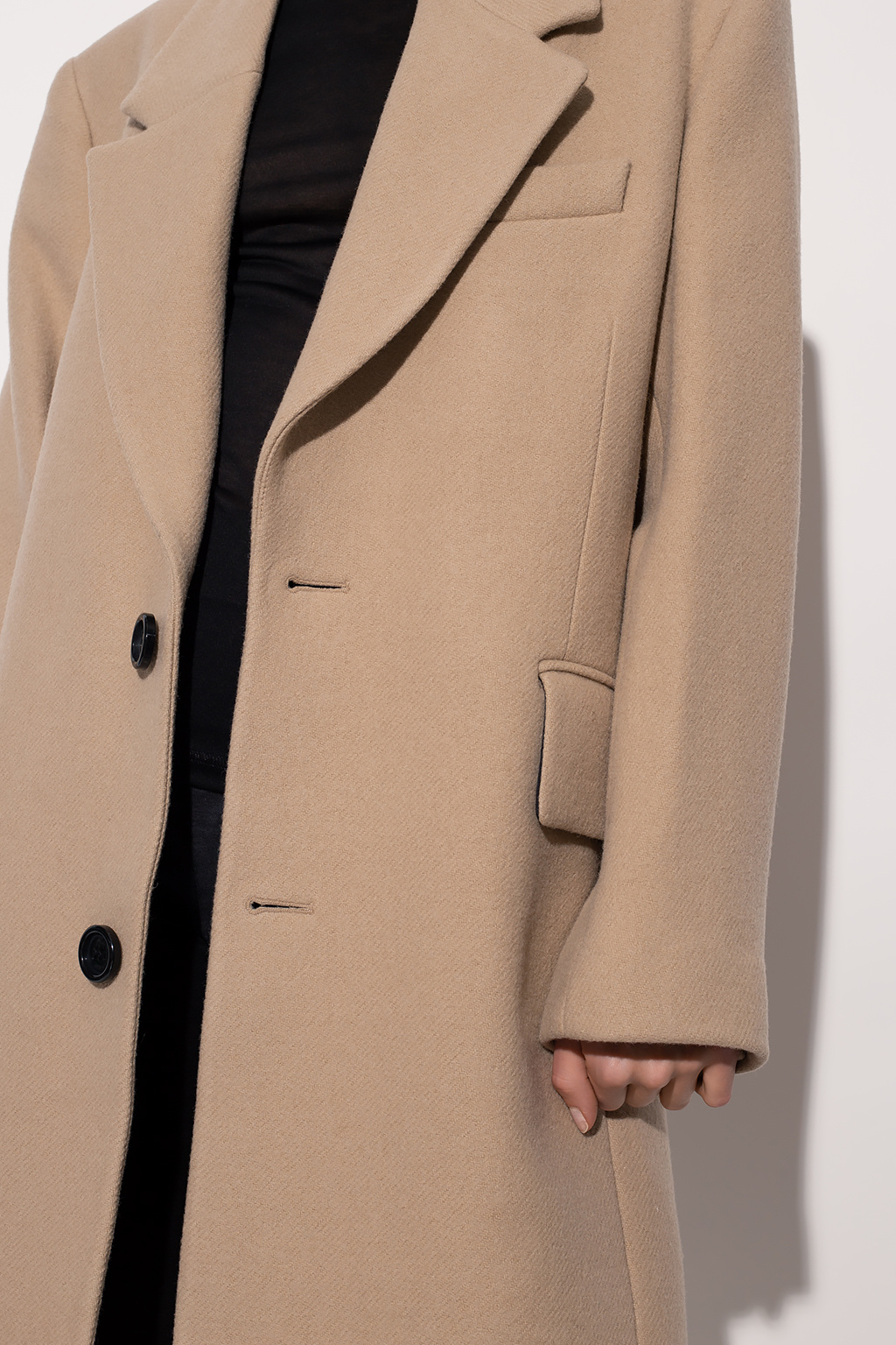 Enter the world Coat with notch lapels