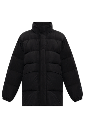 Insulated jacket with stand-up collar