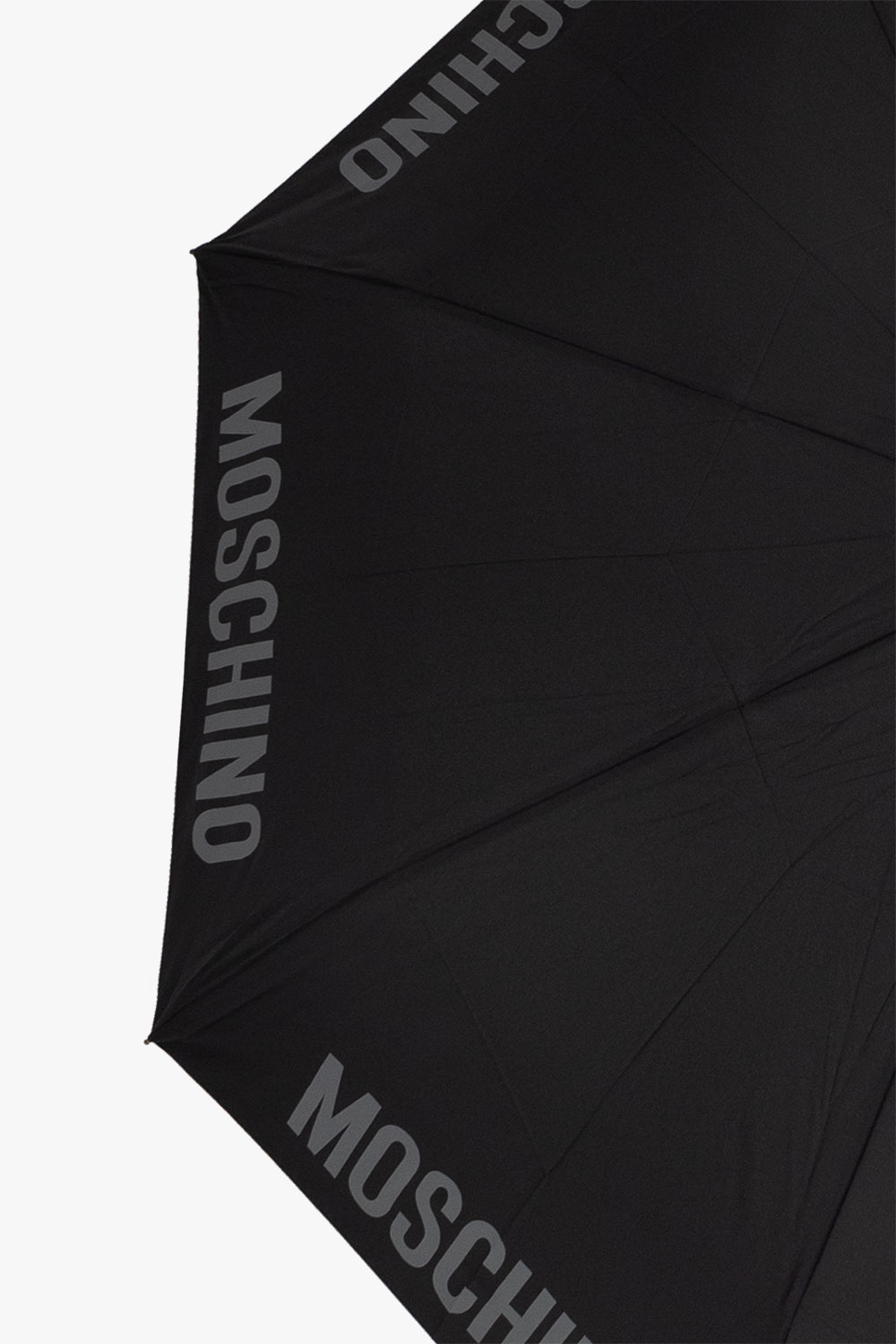 Moschino Download the latest version of the app
