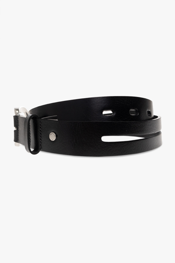 THIS SEASONS MUST-HAVES  Leather belt
