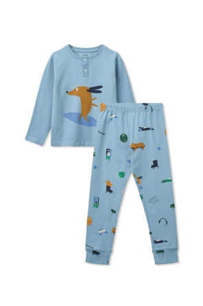 Pijama con estampado