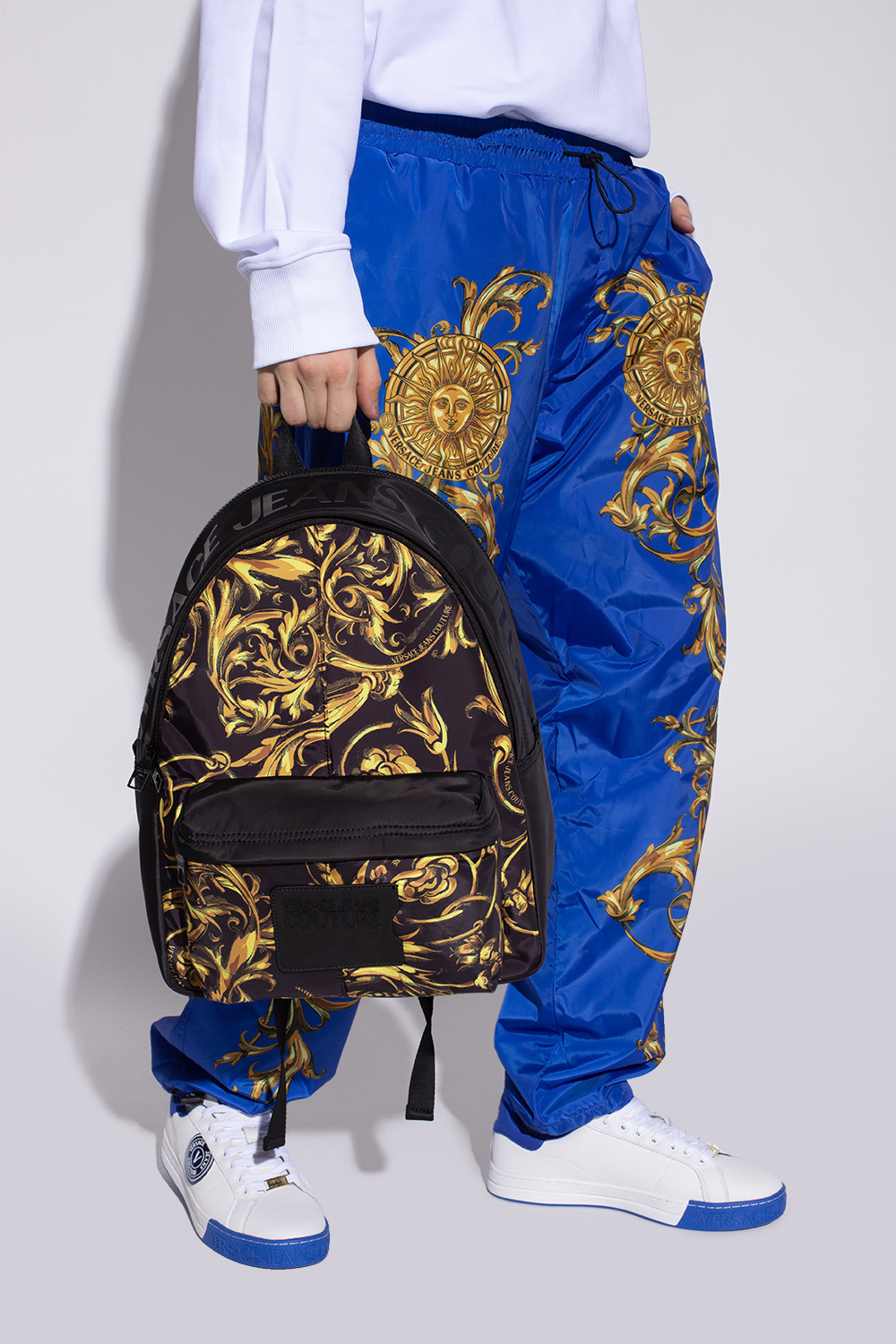 Versace smocked jeans Couture Backpack with ‘Regalia Baroque’ motif