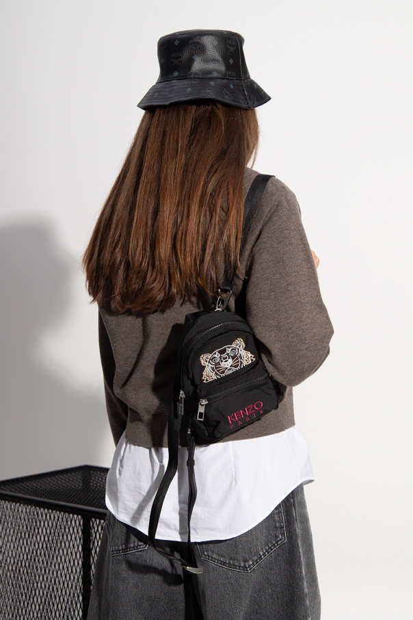 Kenzo logo-embossed foldover backpack Grün