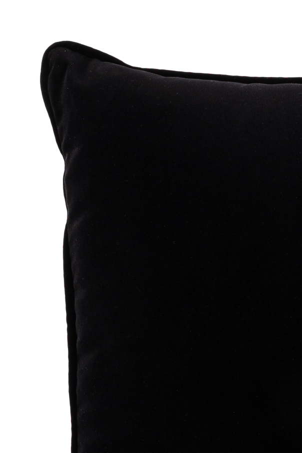 Versace Home Kissen mit Anwendung in Form eines Medusenkopfes