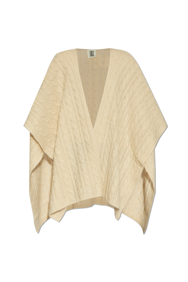 By Malene Birger Poncho Kassillas