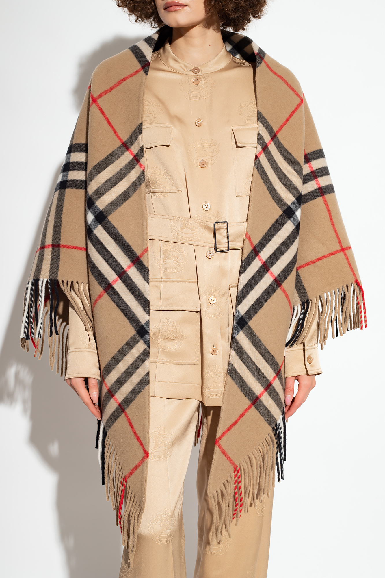 Burberry Wool scarf with fringes