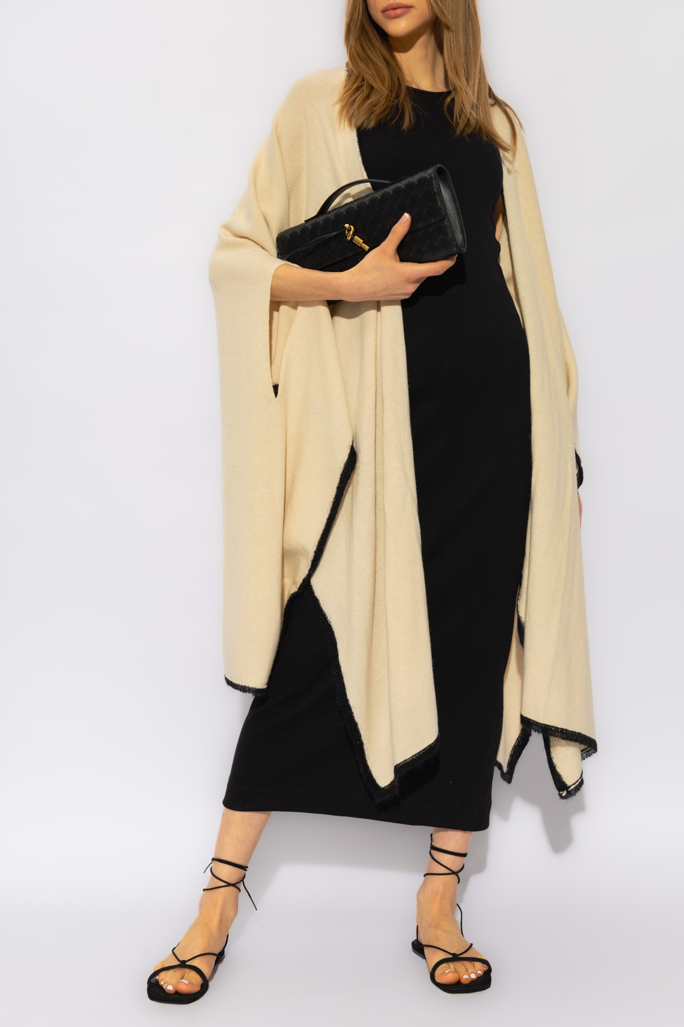 By Malene Birger ‘Kassira’ poncho