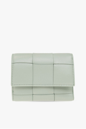 Leather wallet with ‘intreccio’ weave od Bottega Veneta