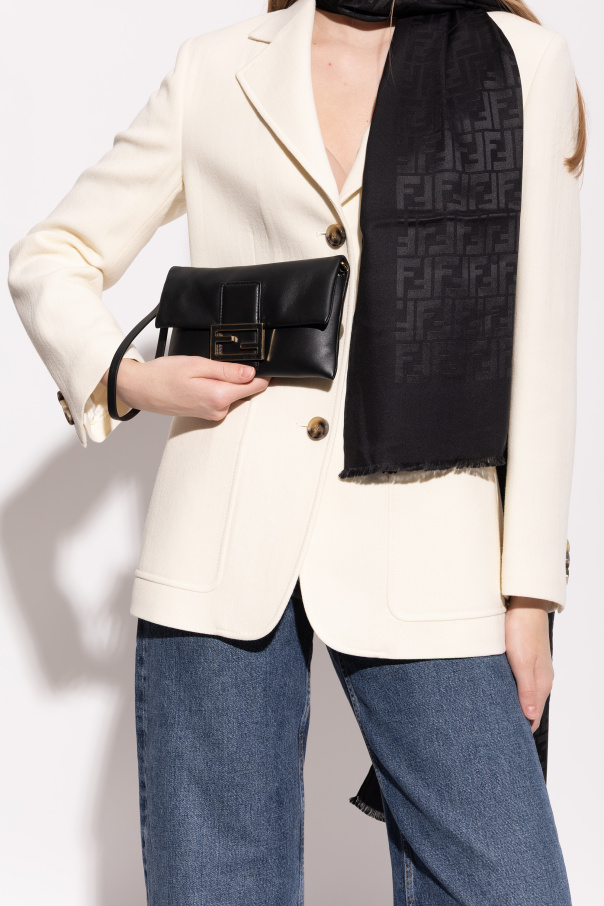 Fendi Cartera tipo clutch "Mamma Baguette"