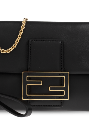Fendi Cartera tipo clutch "Mamma Baguette"