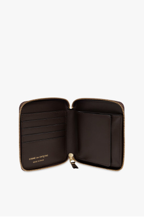 Leather wallet od Louis Vuitton presents the Aerogram collection