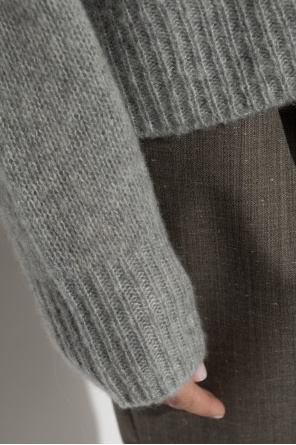 Lisa Yang Cashmere sweater ‘Lova’
