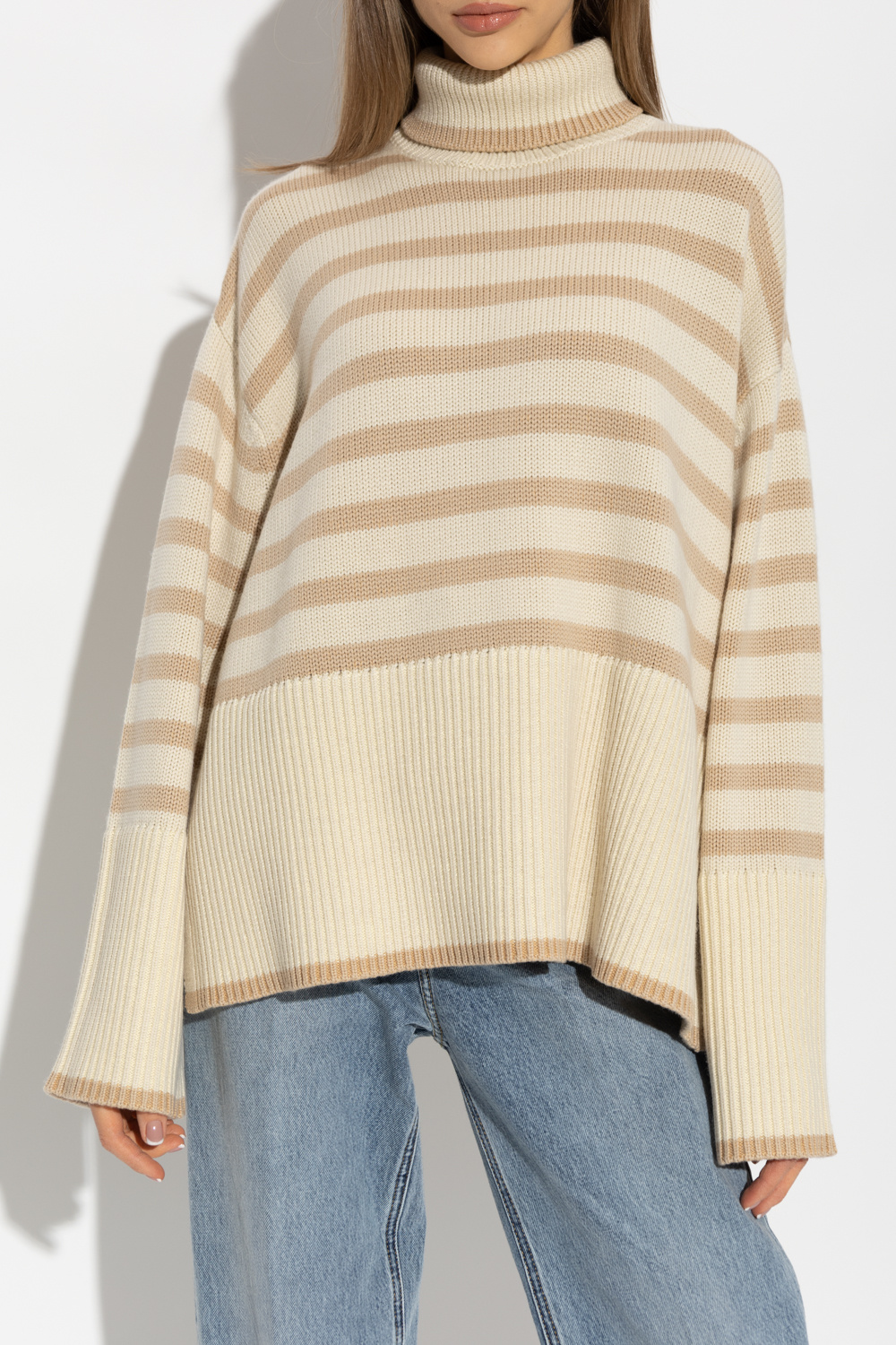 TOTEME Oversize turtleneck brown sweater