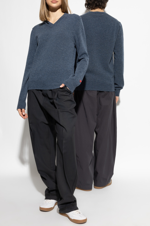 Comme des Garçons Play Suéter con cuello en V