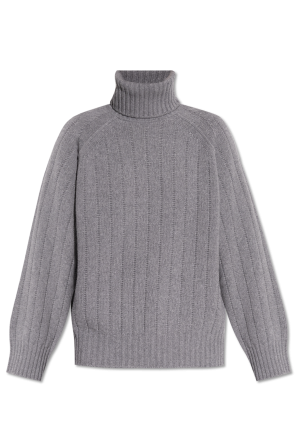 Woolen turtleneck