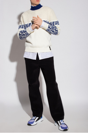 Monogrammed sweater od Fendi