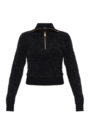 Sweater with collar