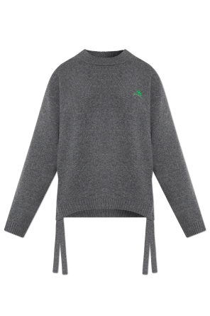Sweater with logo