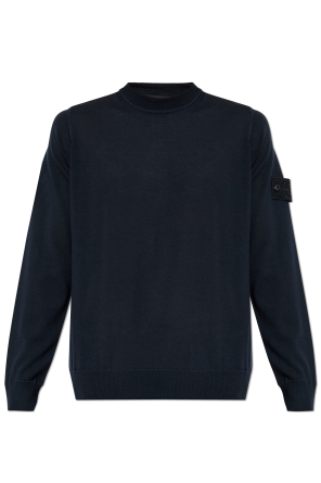 Wool sweater with a crew neck