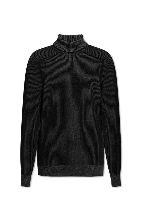 Cashmere turtleneck od Sease