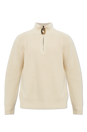 Suéter con cuello alto