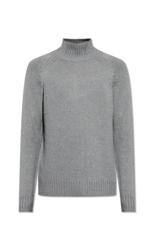 Wool turtleneck od Eleventy