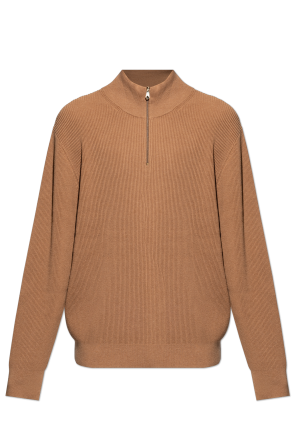 Sweter z zamkiem