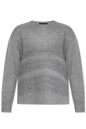 Sweter z rozcięciem po bokach