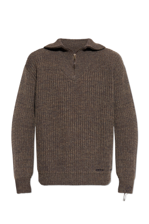 Sweater with a zip-up collar