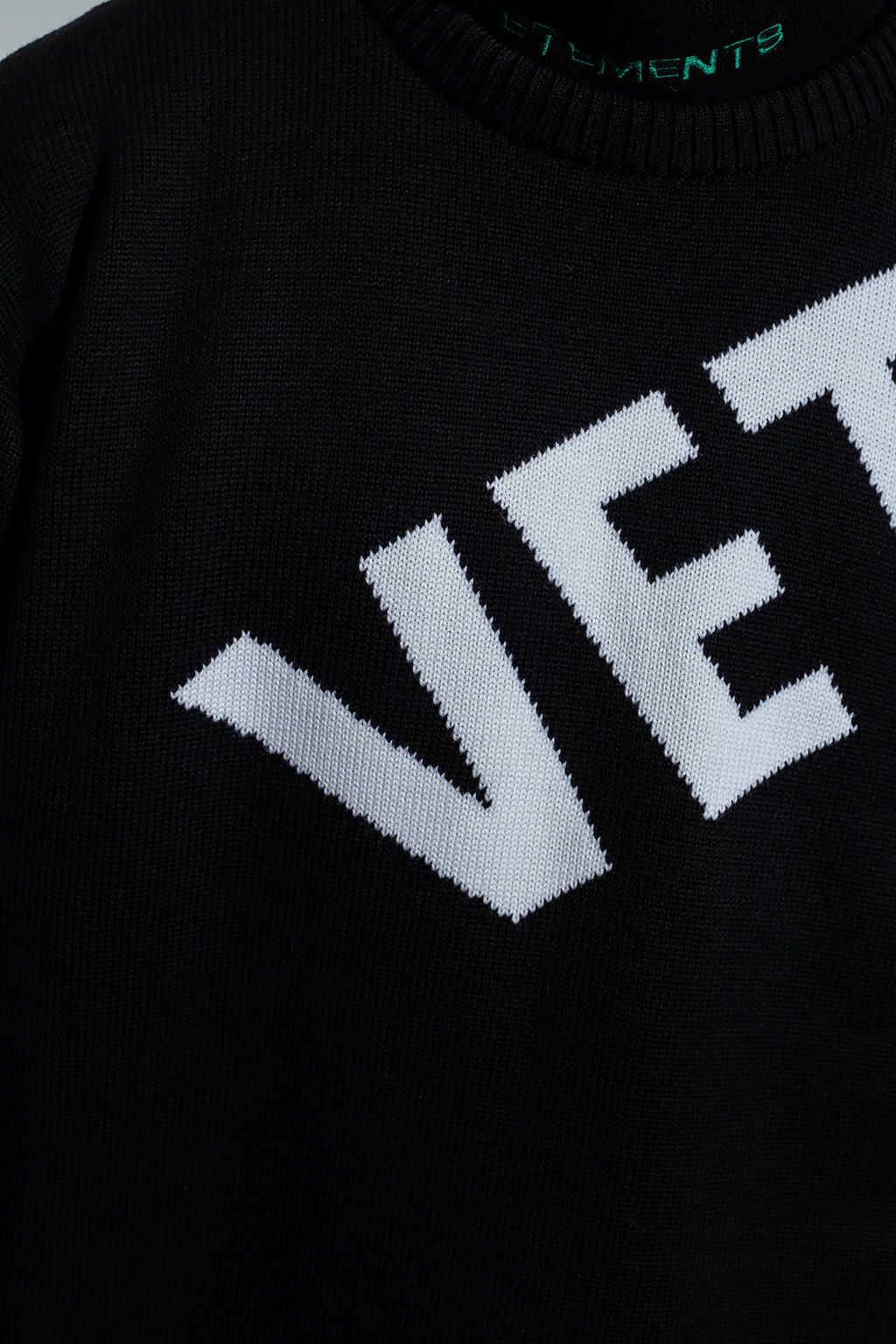 VETEMENTS Sweater with logo