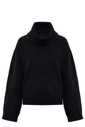 ‘Lovefool’ turtleneck