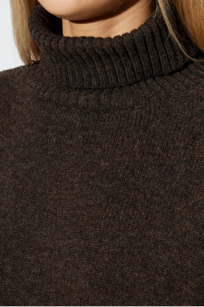 Sporty & Rich Sweater ‘Farmhouse Drop’