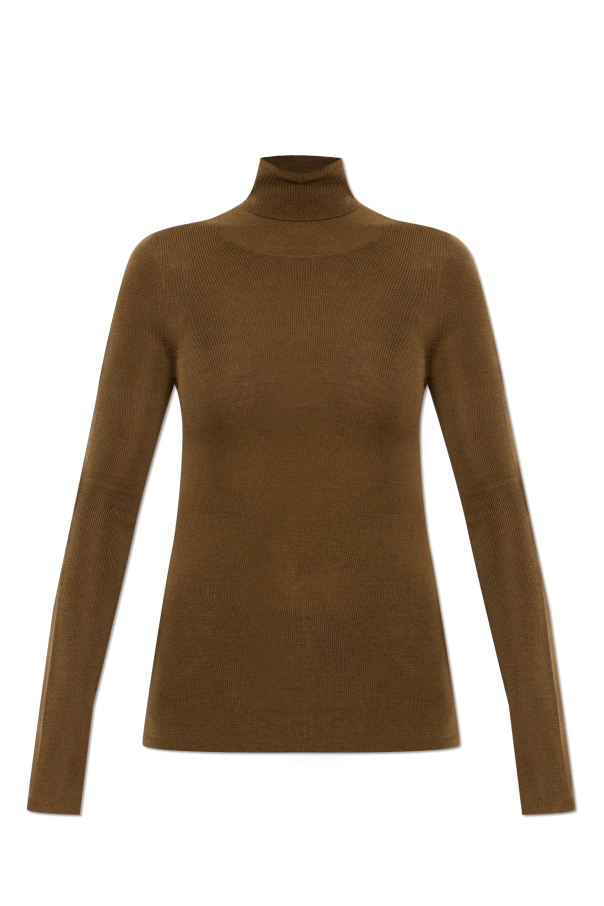 Wool turtleneck od A.P.C.