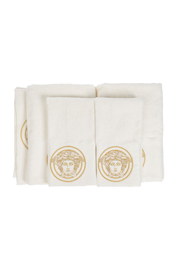 Set of five towels od Versace Home