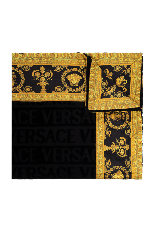 Patterned towel od Versace Home