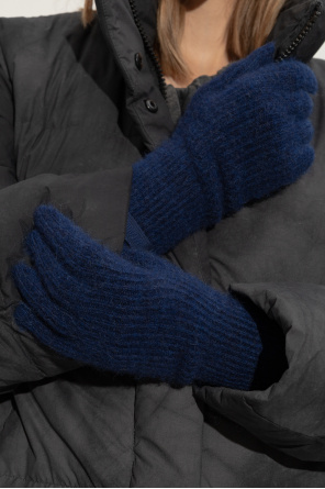 Woolen gloves od Jacquemus