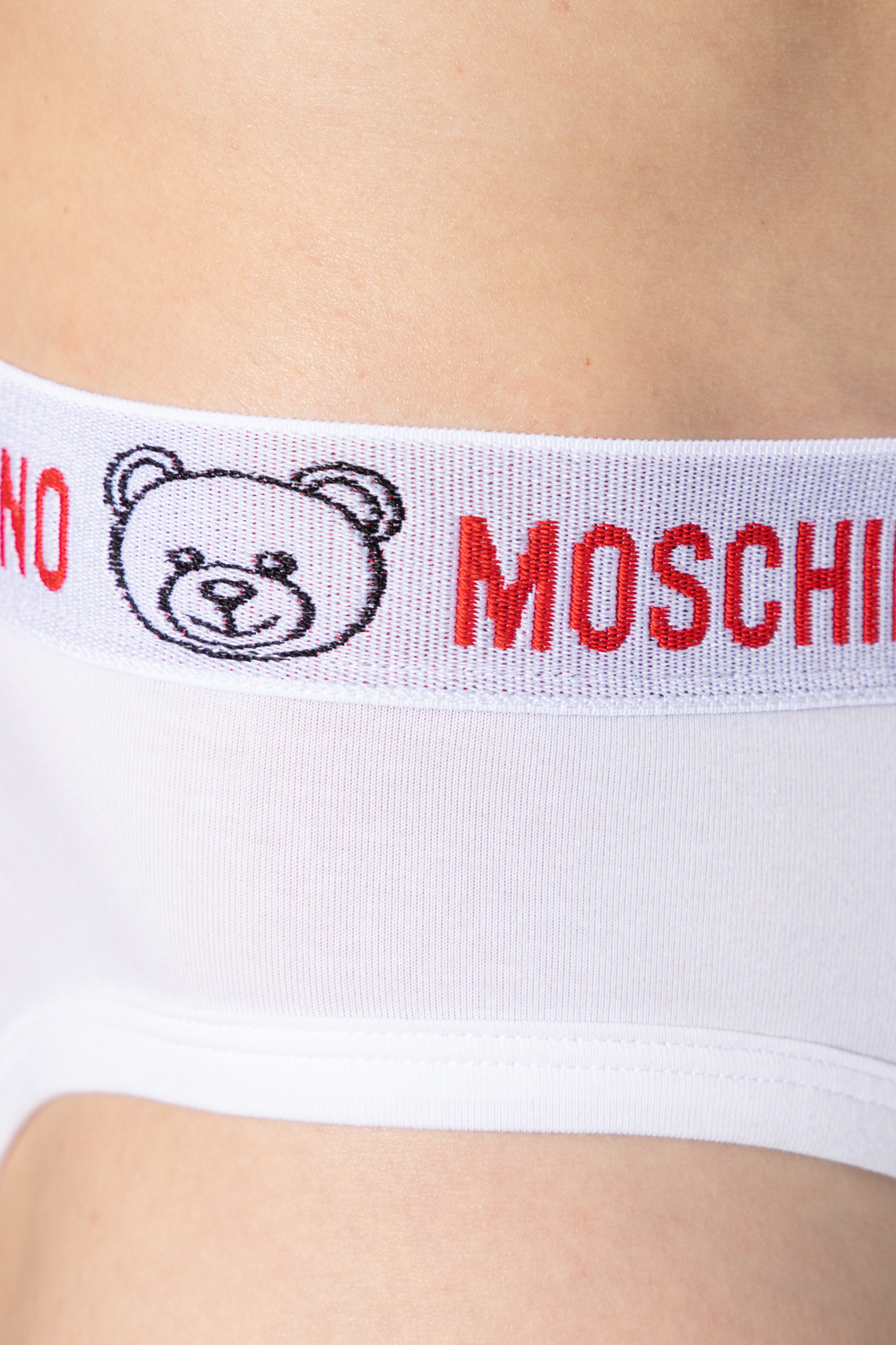 Moschino Download the updated version of the app