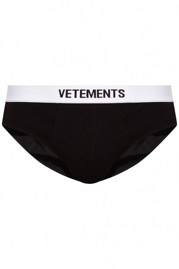 VETEMENTS Briefs with logo