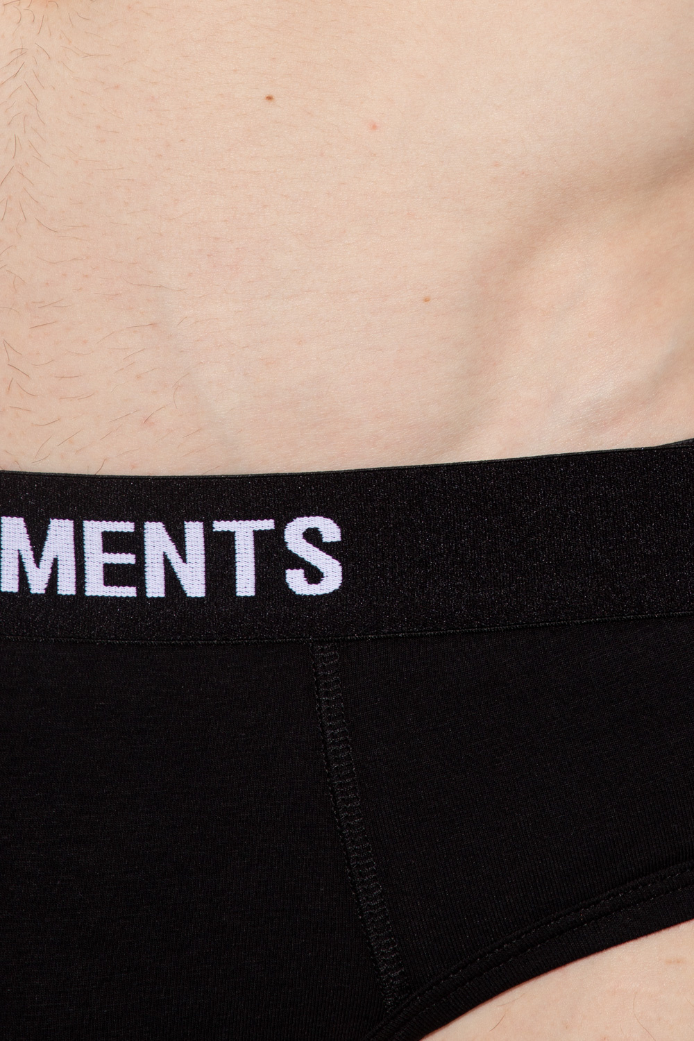 VETEMENTS Briefs with logo