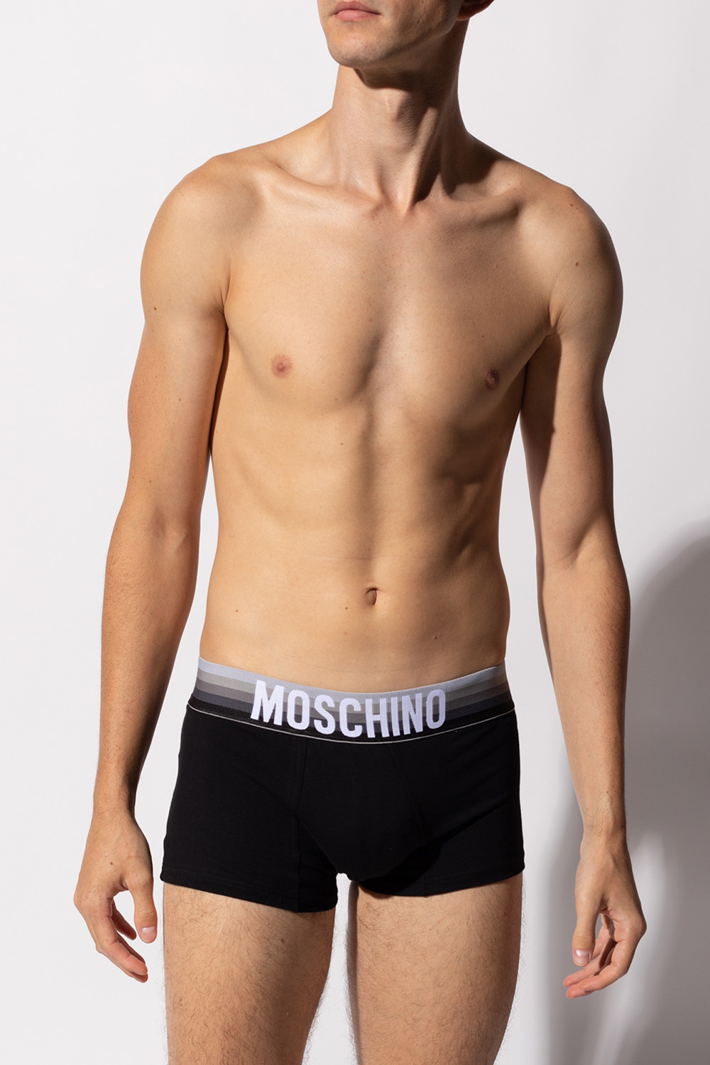 Moschino Download the updated version of the app