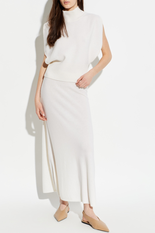 Lisa Yang Saia `Dolly`