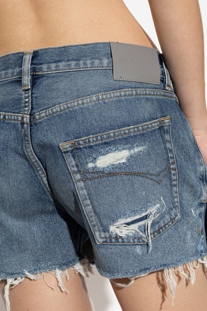 Balenciaga Jeansowe szorty z efektem ‘vintage’
