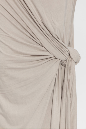 ENTIRE STUDIOS Color crema con drapeado decorativo
