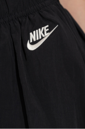 Nike Rock mit Logo