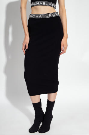 Only the necessary Pencil skirt