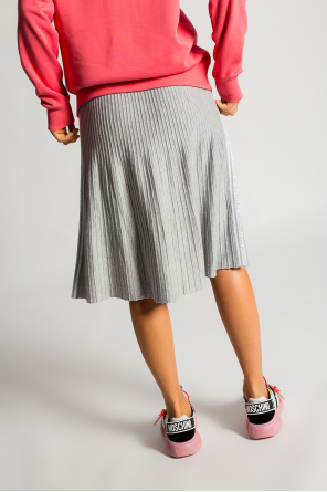 A STEP AHEAD IN STYLISH SHOES Ribbed skirt