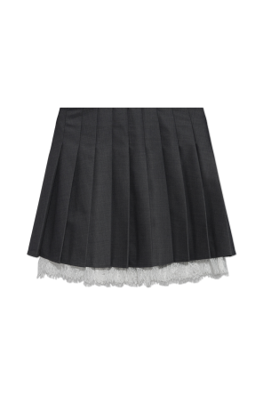 Pleated skirt with lace trim