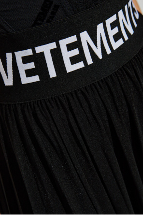 VETEMENTS Pleated skirt