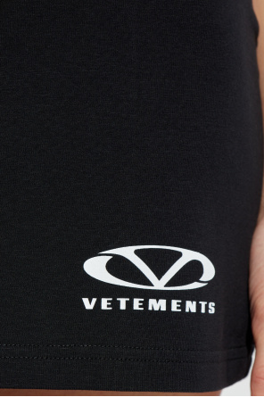 VETEMENTS 